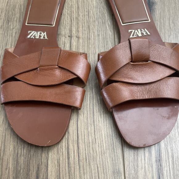 Zara Flat Crossed Slides Brown Leather Sandals Size 38 US 8 Cognac Retail $49 - Picture 3 of 6